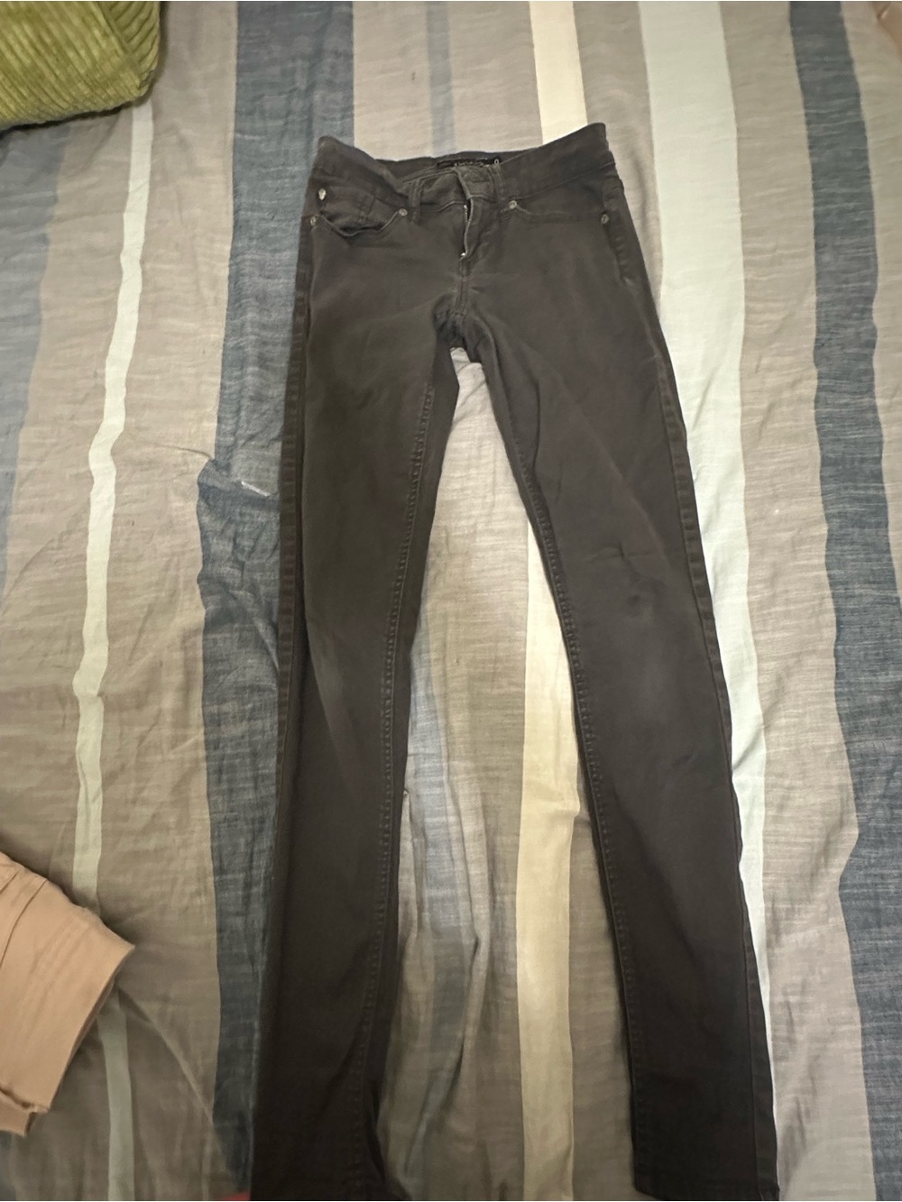 Lovesick Women's Skinny Jeans in Charcoal